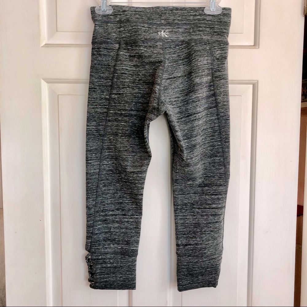 CALVIN KLEIN CAPRI LEGGINGS NWOT